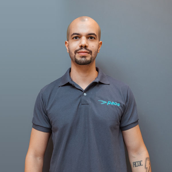 Eduardo Dias Radesca - Profissionais - Clínica Pace